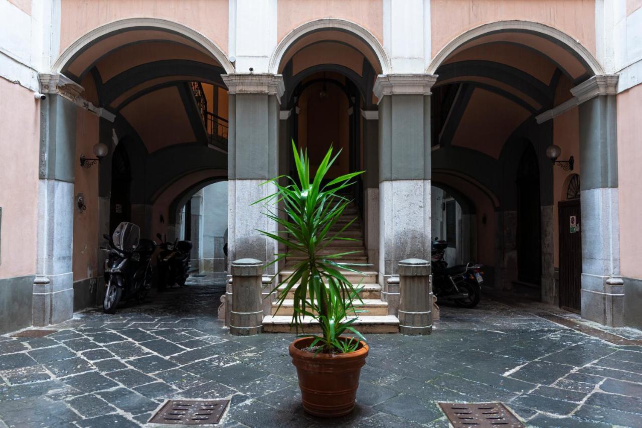 Bella Domus Suites Salerno Luaran gambar