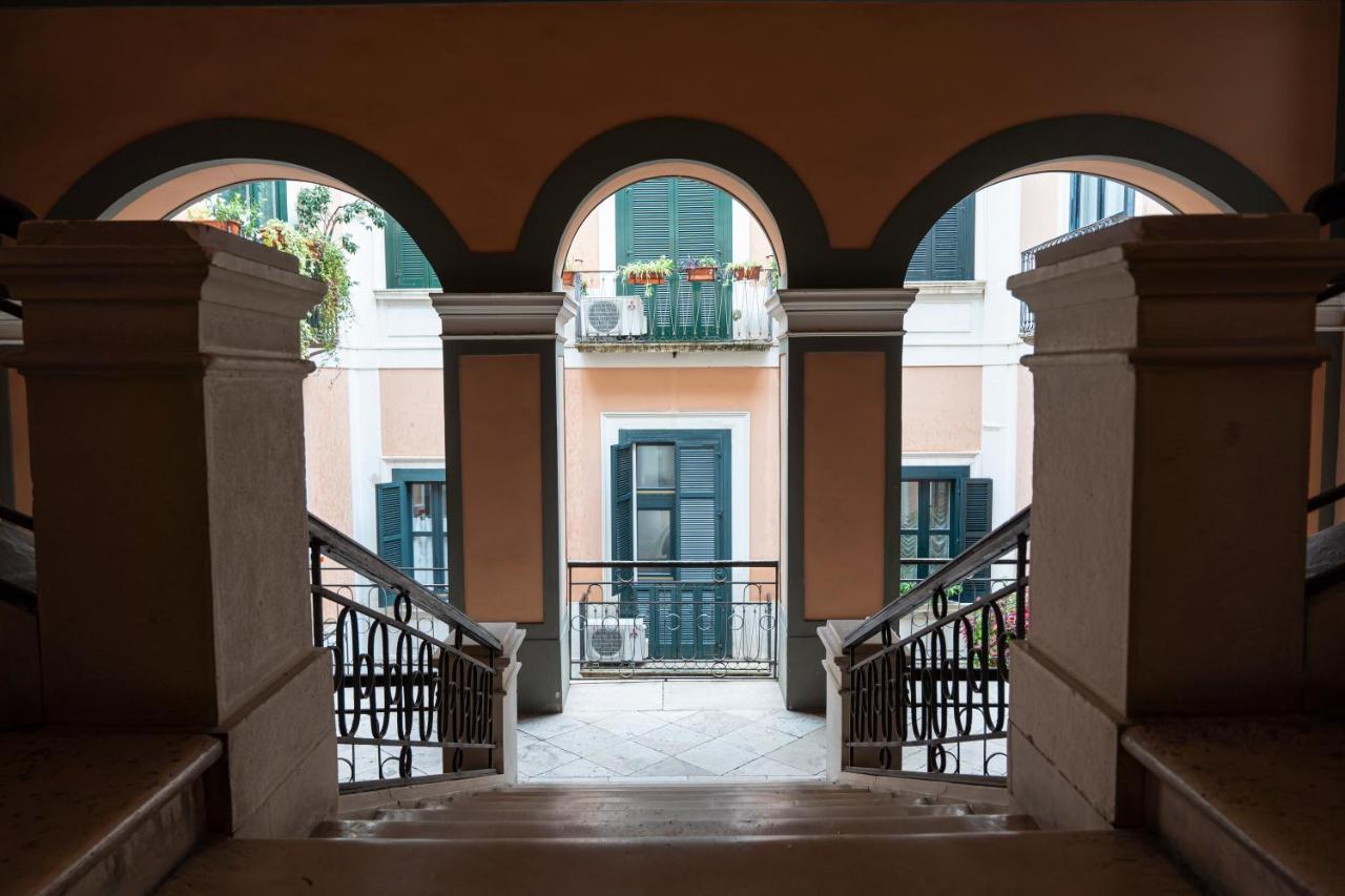 Bella Domus Suites Salerno Luaran gambar