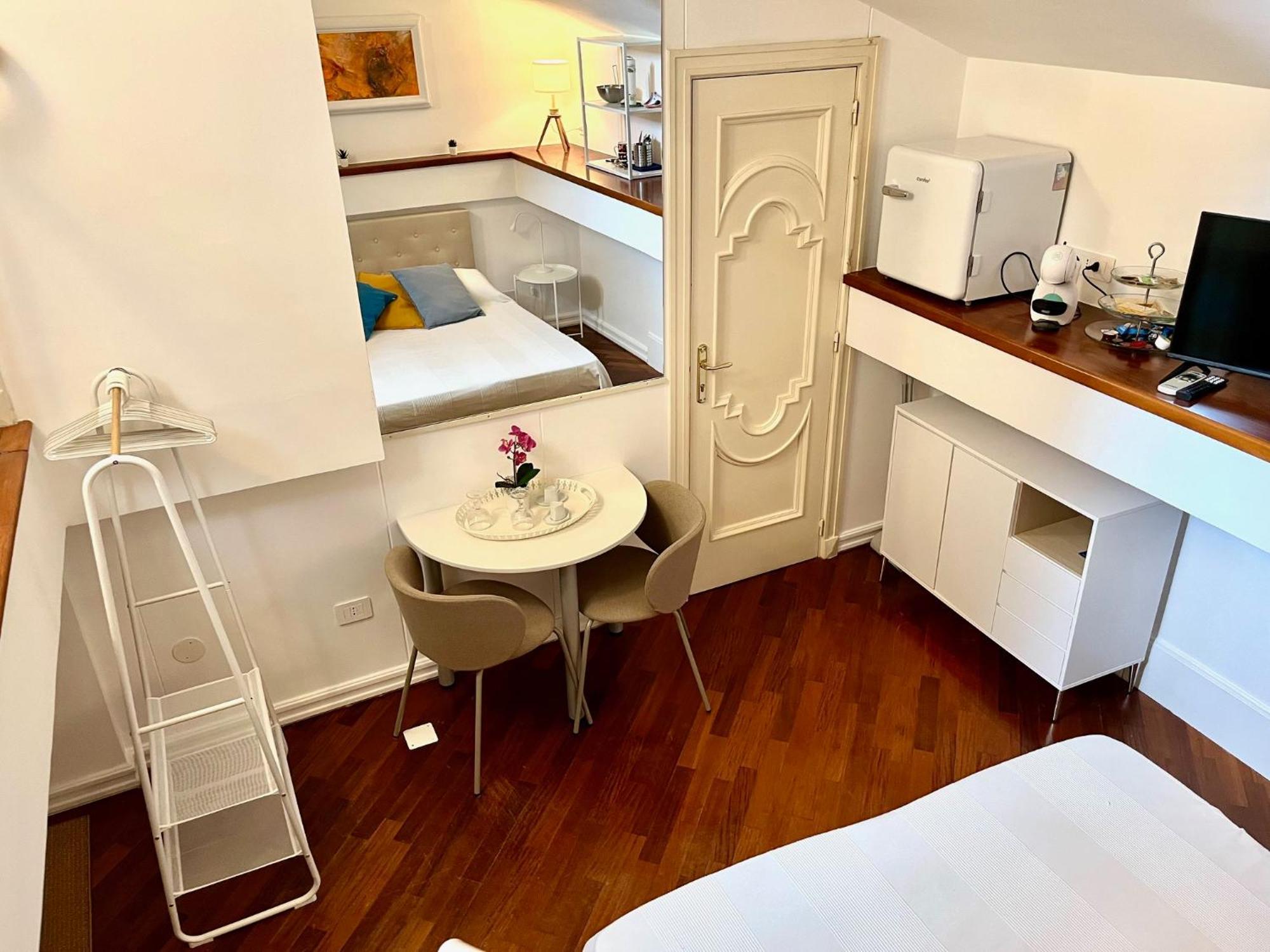 Bella Domus Suites Salerno Luaran gambar