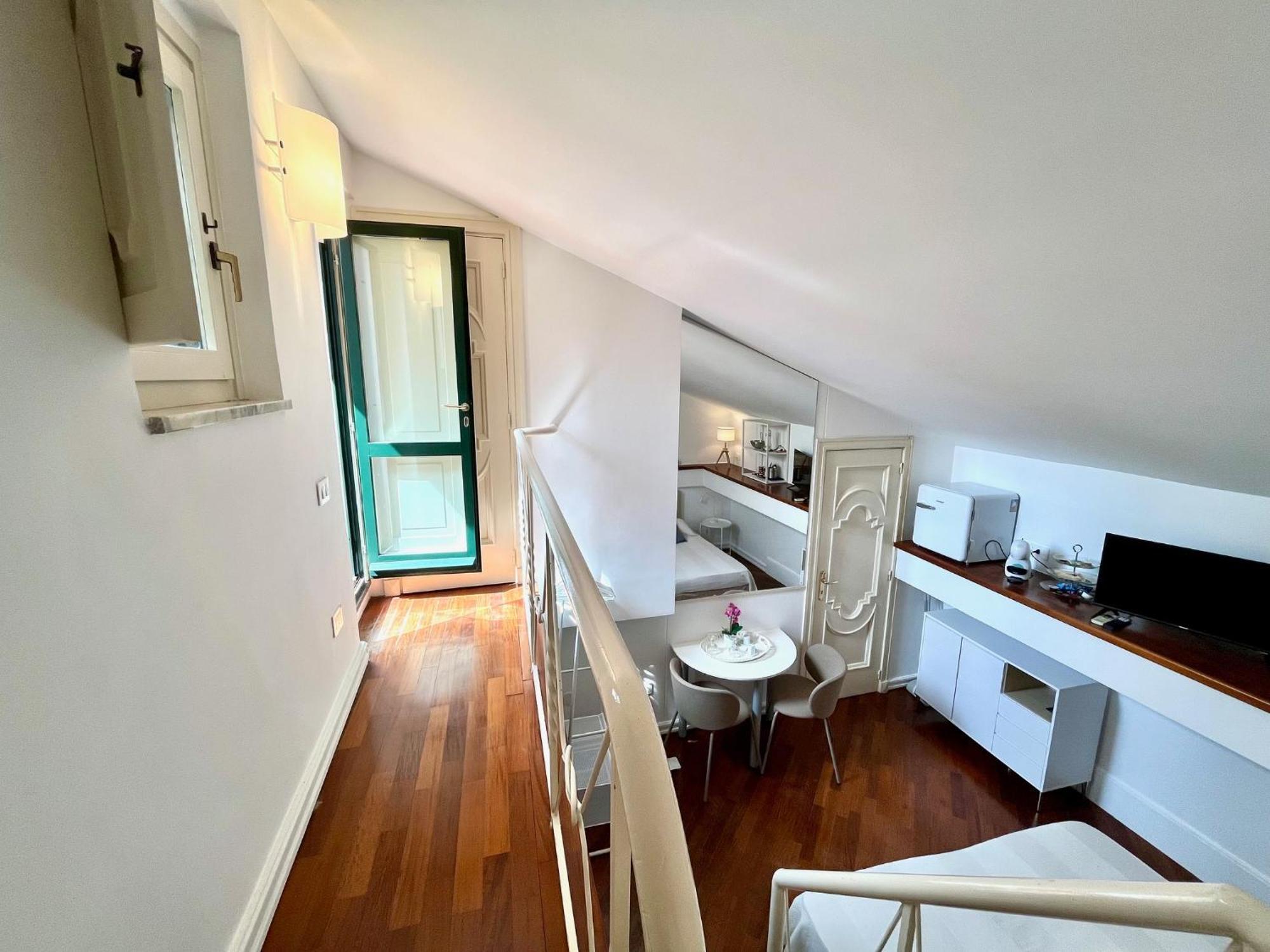 Bella Domus Suites Salerno Luaran gambar